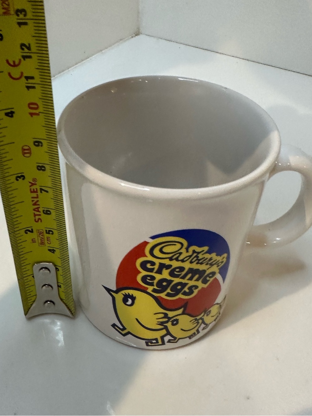 Vintage Cadbury's Cream Egg made in England - Picture 3 of 3